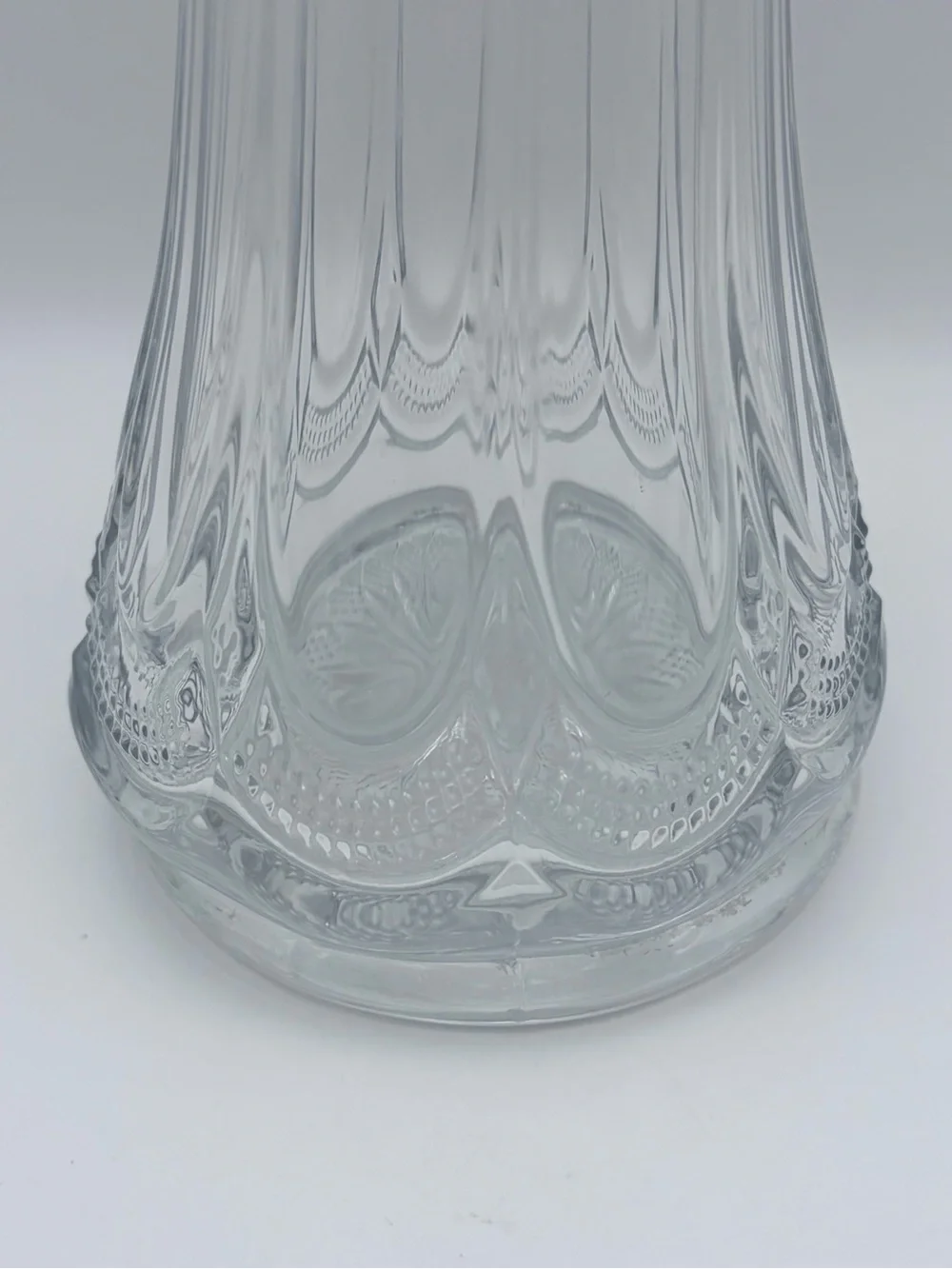 EAPG US Glass Galloway/Woodrow Pattern 9 Finger Swung Ribbed Clear Glass Vase